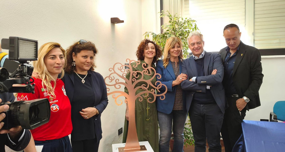 Festa della Mamma: all’Ospedale di Castrovillari l’iniziativa dell’Associazione Jole Santelli “Doniamo l’Albero della Vita”