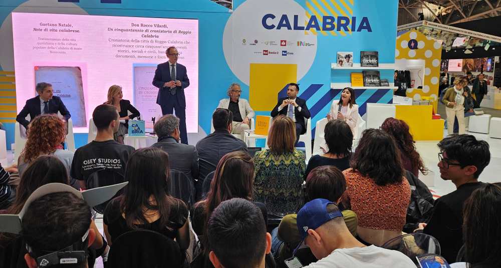 Al Salone di Torino brilla la Calabria: l’apertura del Consiglio regionale