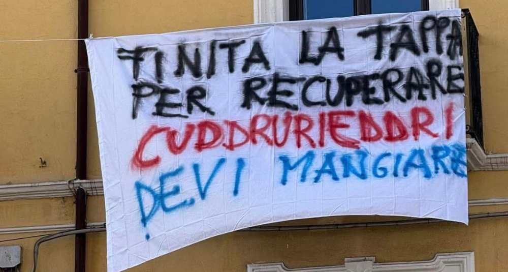 Cosenza, quando il Giro d’Italia è anche colore