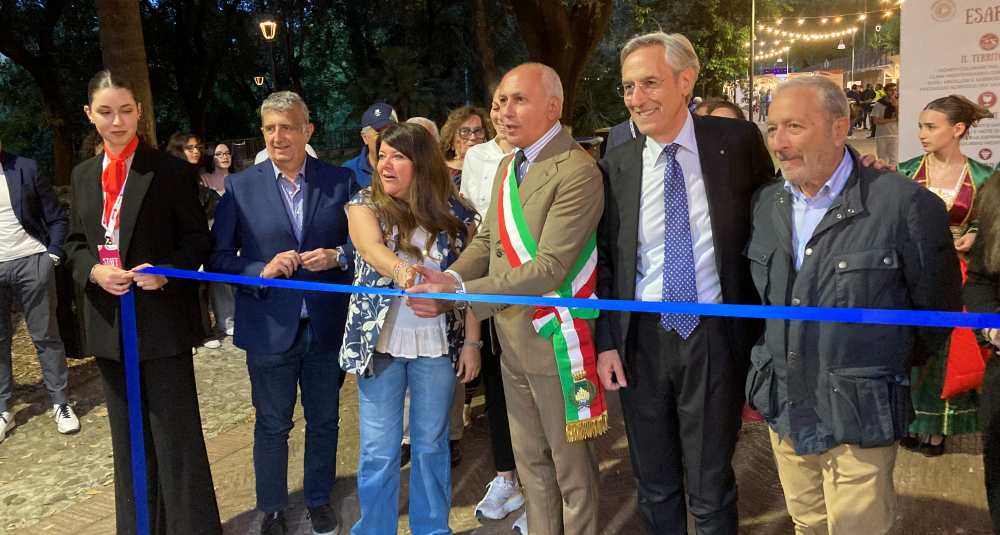 Al via “Viaggio nelle Terre di Cosenza”, il sindaco Franz Caruso: «Gettiamo le basi per un grande futuro di promozione»