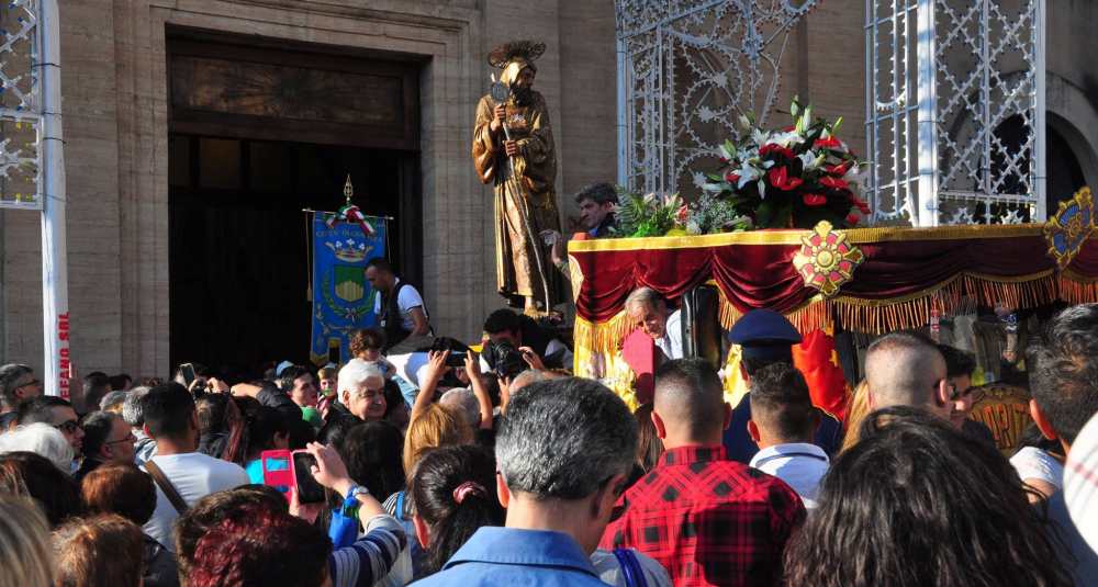 Festa di San Francesco a Cosenza: scattano i divieti di transito e sosta