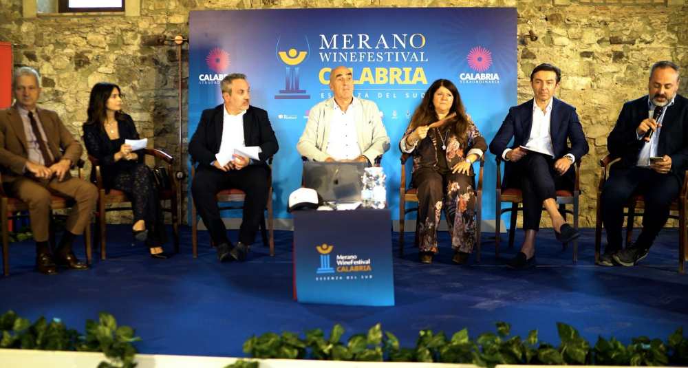 A Melissa si apre il Merano Wine Festival in Calabria: focus su mercati e identità