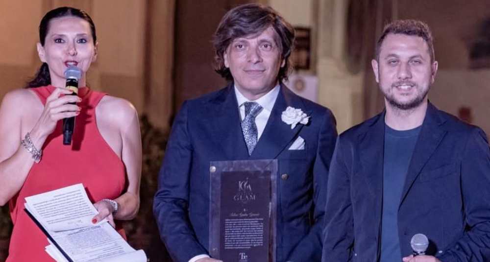 Monreale si inchina ad Anton Giulio Grande: l’alta moda calabrese incanta il Duomo e chiude Bliss in tour