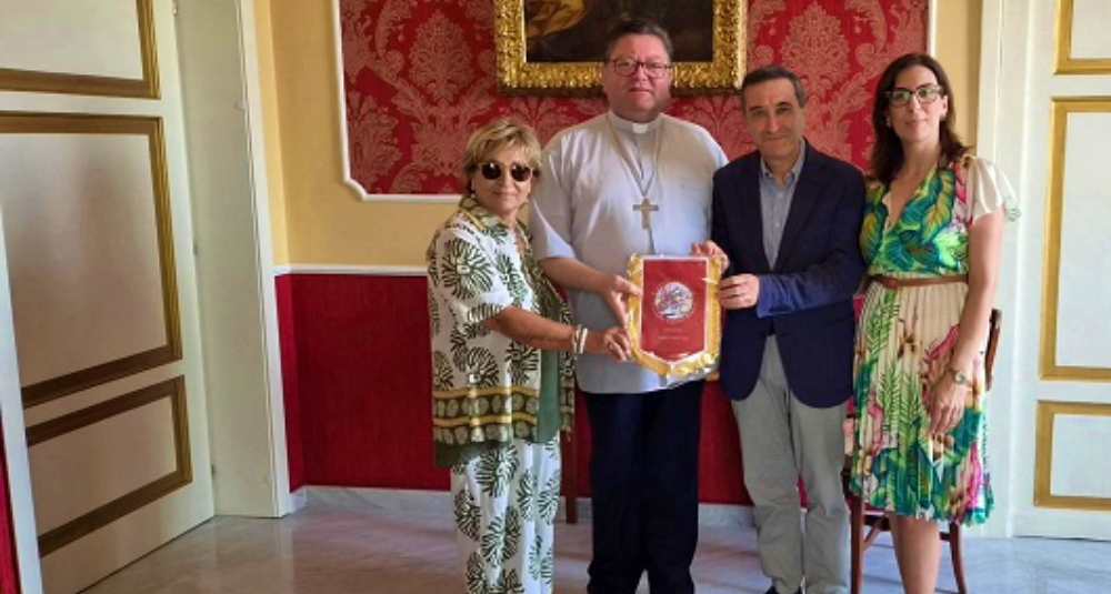 Mirto, il Circolo “Zanotti Bianco” incontra l’Arcivescovo Aloise nell’Episcopio di Rossano: asse sui giovani