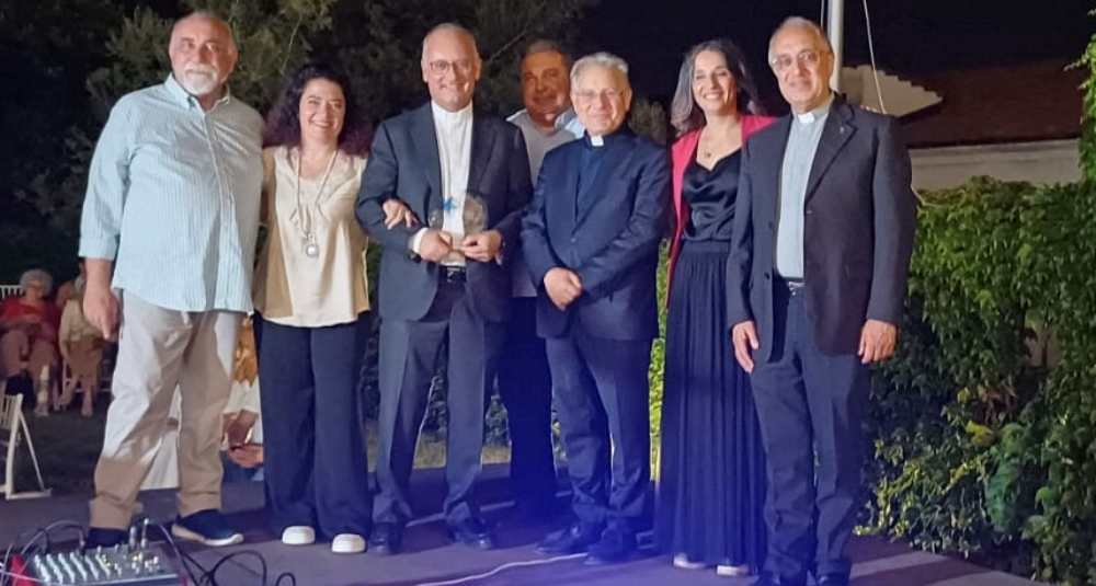 Cosenza celebra la cultura dell’incontro: a Padre Antonio Spadaro il Premio “Tu per me sei importante”