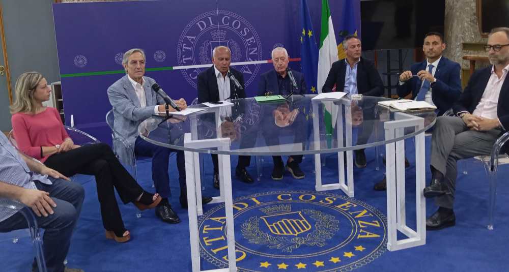 Agenda Urbana 2, Cosenza e Rende unite a Palazzo dei Bruzi per il rilancio delle imprese e dei centri storici