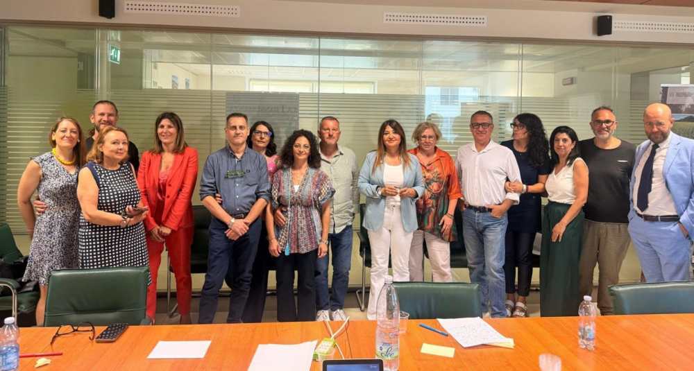 Adozioni internazionali, la svolta della Regione: al via i corsi per le prime cinque coppie calabresi