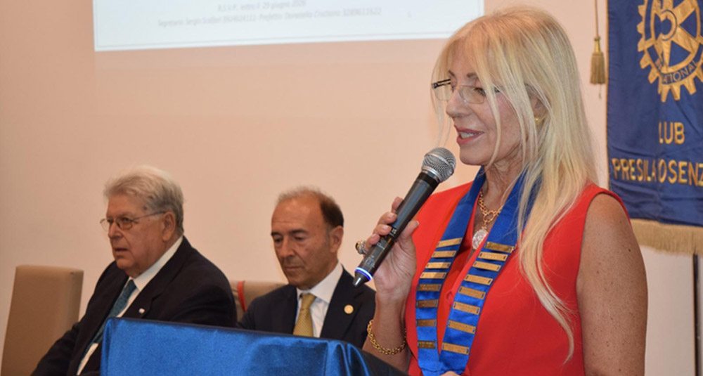 Daniela Fanello la nuova presidente del Rotary Club Presila Cosenza Est