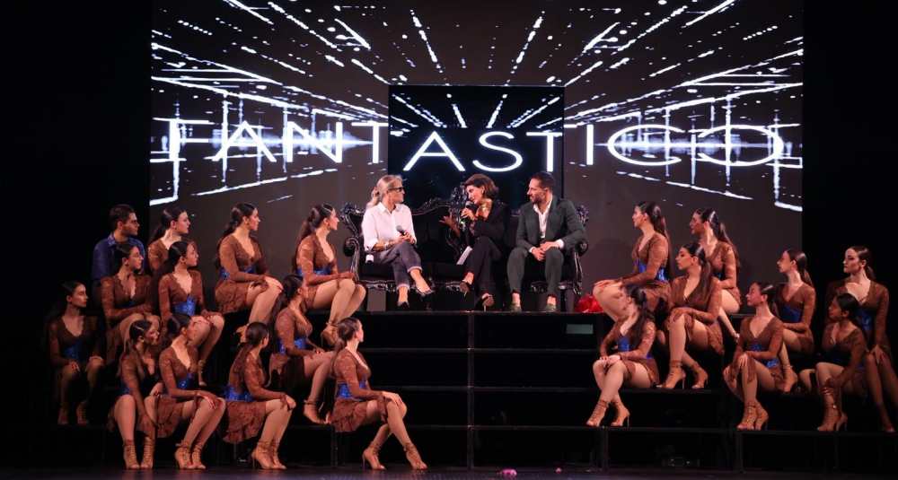 Rende, bagno di folla per “Fantastico Revolution 20+1”: via Rossini diventa un teatro sotto le stelle con Heather Parisi