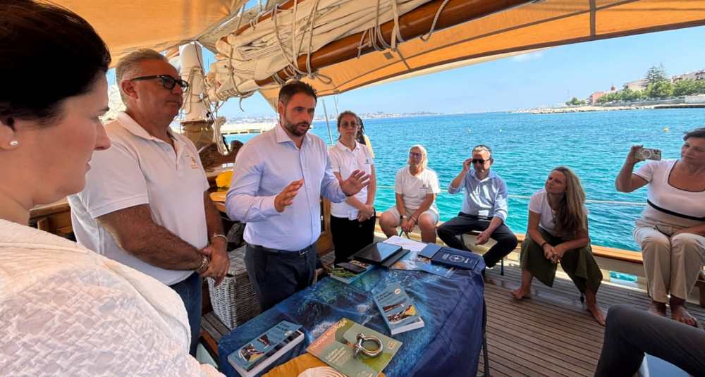 Mare della Calabria eccellente al 93%, la replica dell’assessore Montuoro: “I dati di Goletta Verde non riguardano la balneazione”