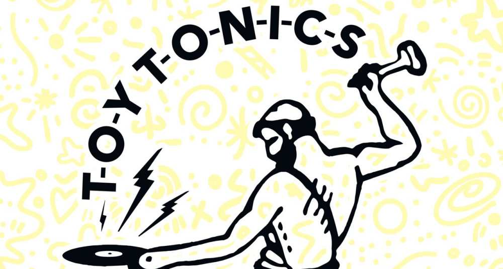 San Nicola Arcella balla con il collettivo berlinese Toy Tonics al Clubbino