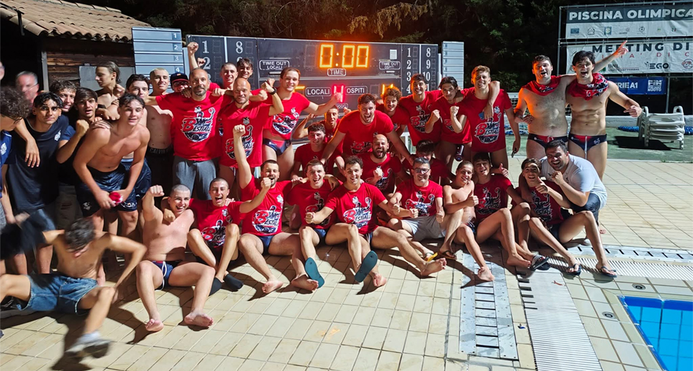 Smile Cosenza Pallanuoto maschile: festa per la conquista della serie B
