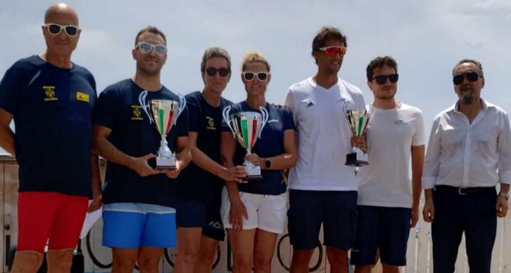 Successo a Torremezzo per il Trofeo Settimio Frangella: lo sport delle acque libere unisce il lungomare