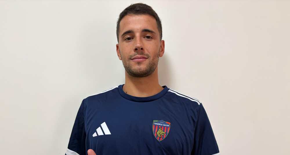 Calciomercato Cosenza: ufficiale l’ingaggio del centrocampista Antonio D’Alena