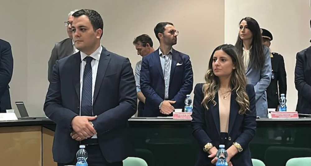 A Rende esplode la “guerra dei semafori”, Bilotti e Calvelli: “Fermate subito i cantieri”