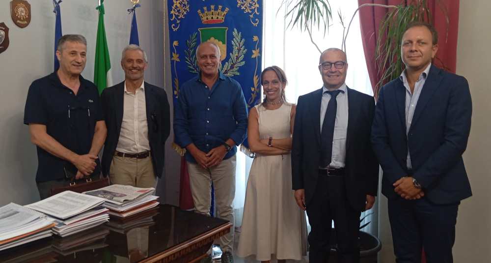 Comune di Cosenza, si insedia il nuovo Collegio dei Revisori dei Conti: l’accoglienza del Sindaco Franz Caruso