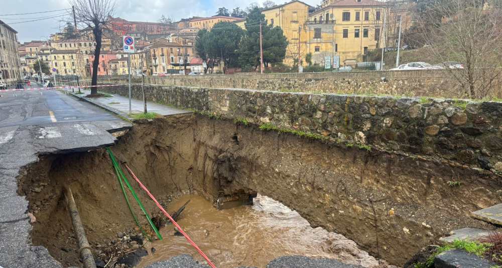 Cosenza, la Giunta Caruso approva il DIP per via Dante Alighieri: scatta il piano per ripristinare la viabilità sul Lungo Crati