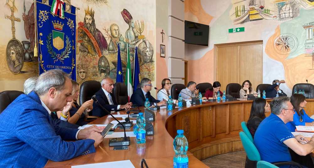 Cosenza, Fernando De Marco è il nuovo presidente dei revisori: il Consiglio approva anche i tagli alla Tari