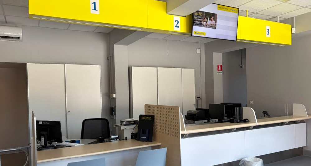 Riapre a Celico l’Ufficio Postale nella nuova versione “Polis”