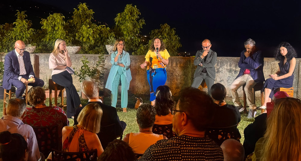 A Fiumefreddo Bruzio il “Concerto per la Pace” commuove il pubblico: memoria, musica e riflessione per le Vittime del Mare