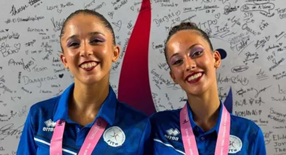 Camilla D'Acri e Assunta D’Acri ai Mondiali di Twirling a Parigi
