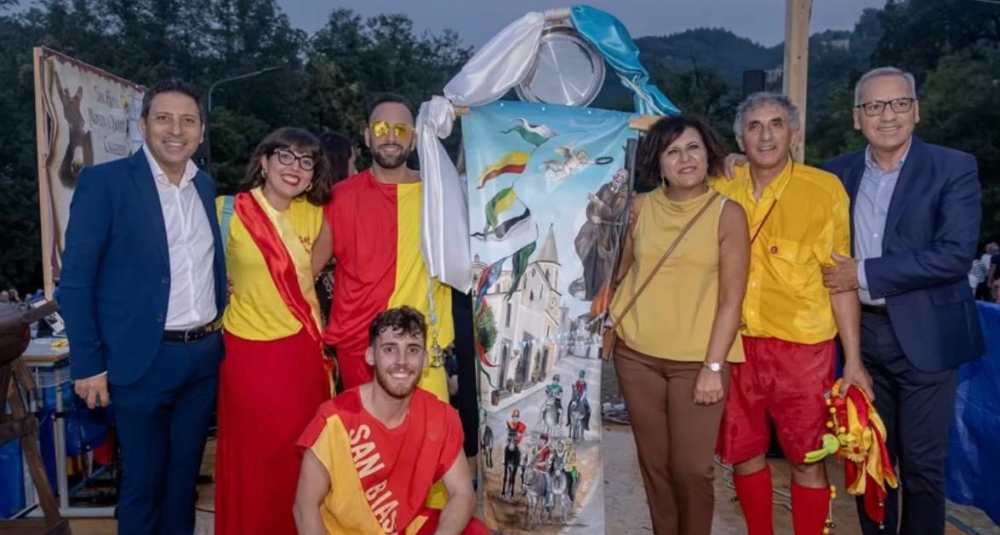 Laino Borgo, il Palio cu i ciucci 2026 va alla Contrada San Biasu