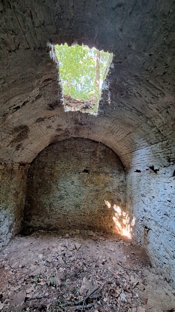San Martino di Finita, il Gruppo Archeologico del Crati scopre due antichi cimiteri ipogei