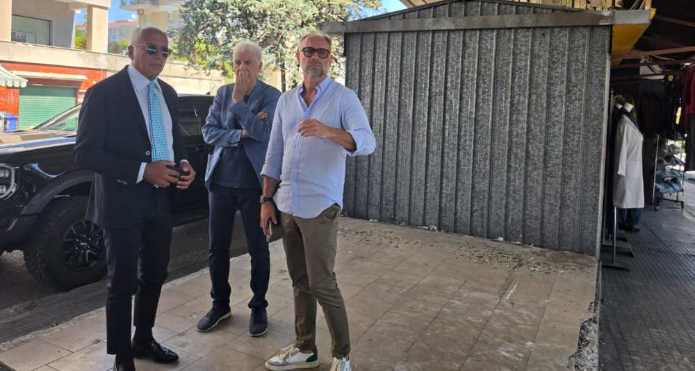 Cosenza, via Padre Giglio: sopralluogo del Sindaco Franz Caruso e di Federico Morabito prima del cantiere di settembre