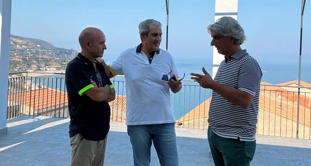 Sopralluogo nel centro storico di Aieta e Iozzi: “Lavoriamo per Cetraro, le chiacchiere le lasciamo agli altri”