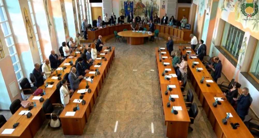 Cosenza, via libera del civico consesso a DUP e assestamento: 20 i voti favorevoli in aula