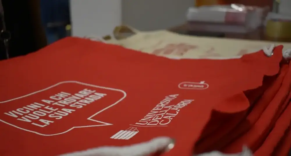 Il brand Unical si rifà il look: al via il concorso di idee per il nuovo merchandising del Campus