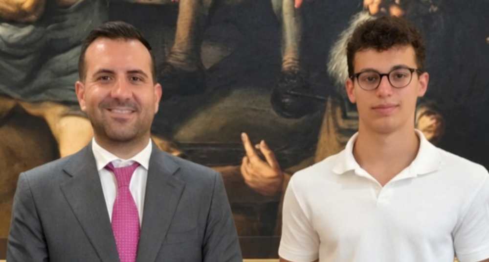 Olimpiadi di Astronomia in Vietnam, Cirillo: “Forza Davide Barberi, la Calabria tifa per te”