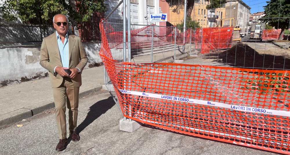Cosenza, al via i lavori per la voragine dello Spirito Santo. Franz Caruso: “Fondi comunali per sbloccare il cantiere”