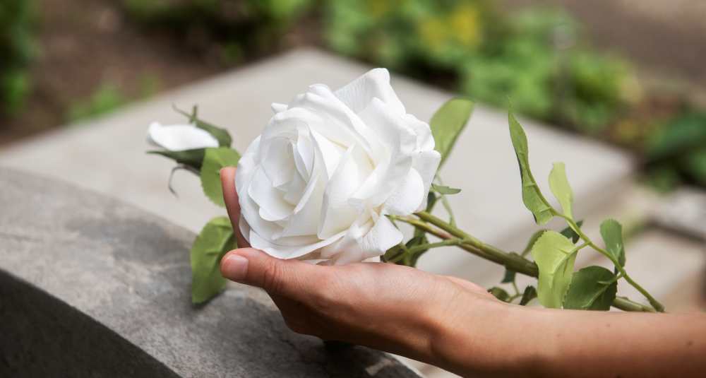 Casali del Manco: domani a Trenta i funerali di Rosina Calvano, madre del sindaco Caruso