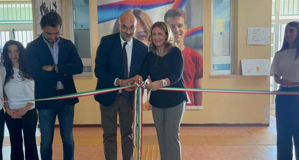 Corigliano-Rossano, inaugurato all’IIS Palma il percorso tattile per studenti con disabilità visive
