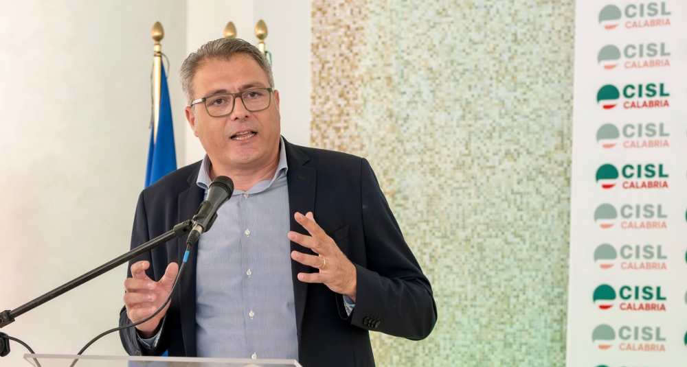 Caro energia in Calabria, l’allarme della Cisl: “A rischio la tenuta sociale, la Regione paghi subito i 15 milioni”