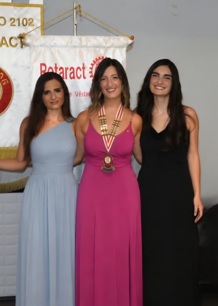 In foto, da sinistra a destra, le referenti del progetto: Serena Ferrante, Anastasia Parise, Giorgia Martino