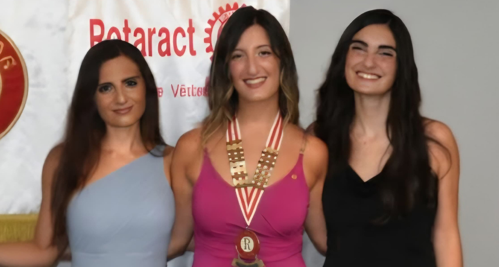 In foto, da sinistra a destra, le referenti del progetto: Serena Ferrante, Anastasia Parise, Giorgia Martino
